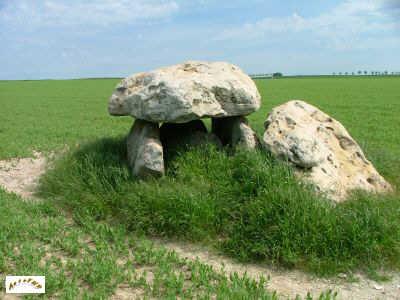 le dolmen et le menhir